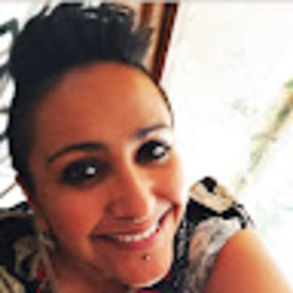 Meet your Posher, Adriana